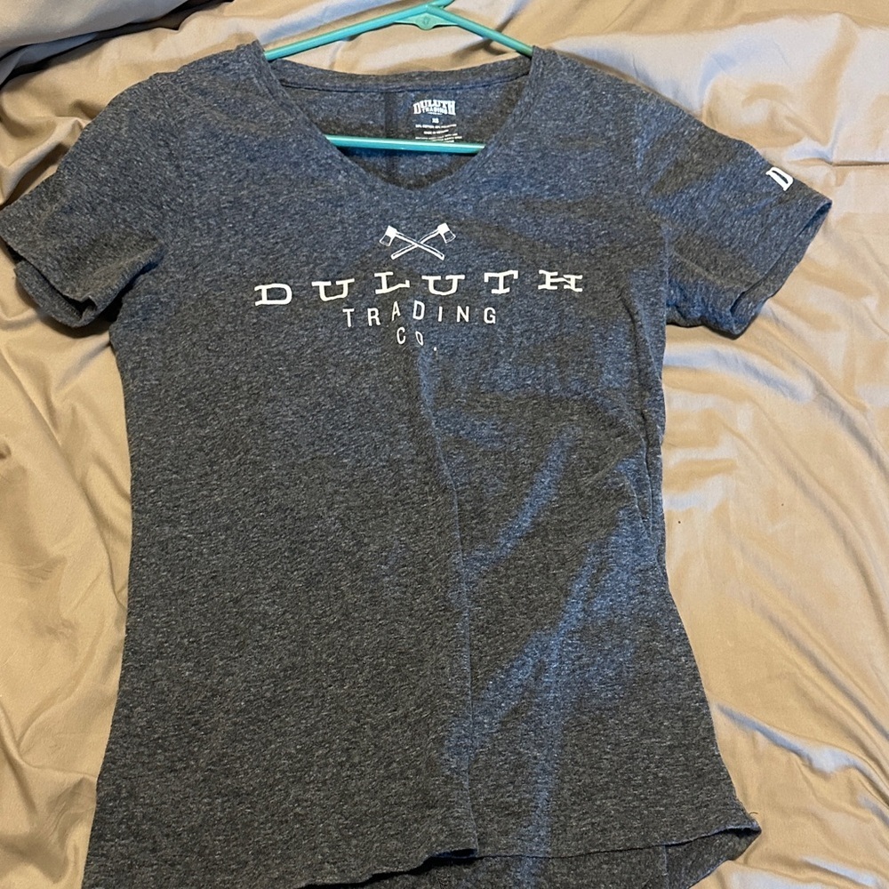 Duluth Trading Co Gray Short Sleeve Tee